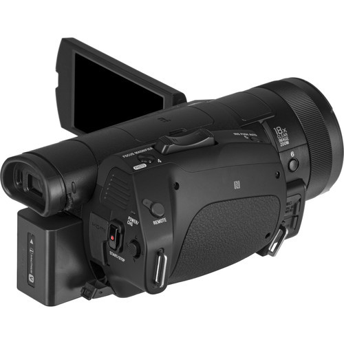 Видеокамера Sony FDR-AX700 - фото9