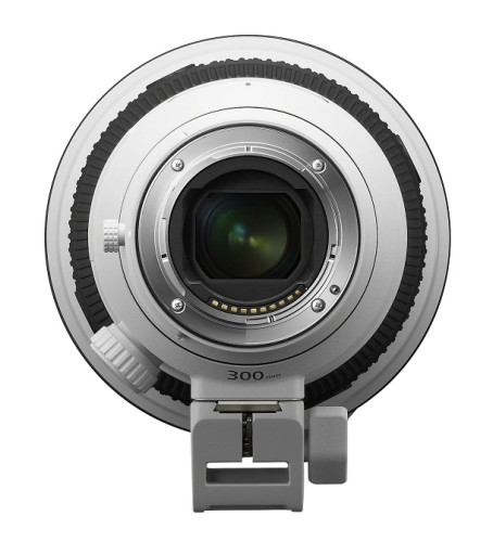 Объектив Sony FE 300mm f/2.8 GM OSS (SEL300F28GM) - фото6