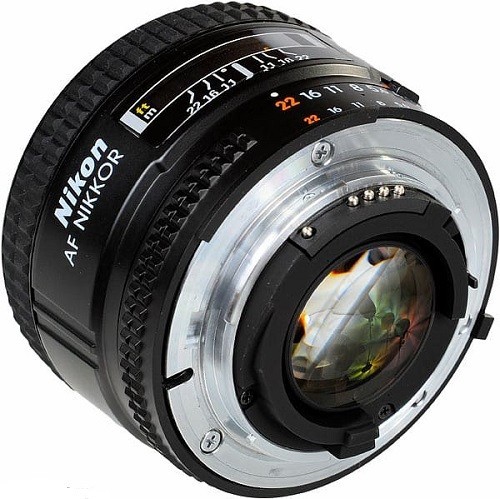 Nikon AF Nikkor 35mm f/2D - фото3