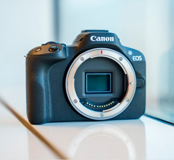 Canon EOS R50 Black