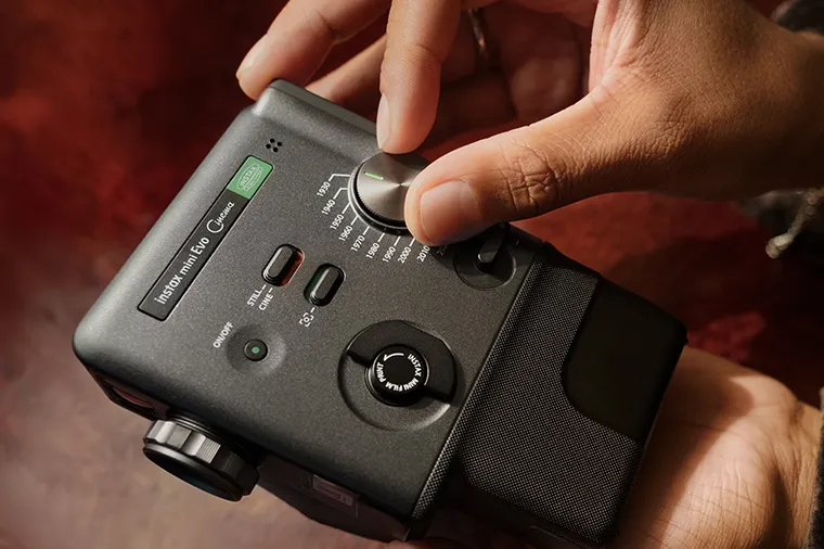 Instax mini Evo Cinema