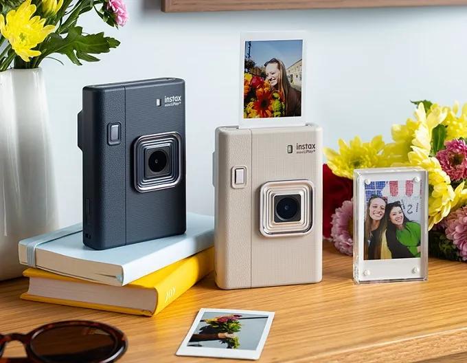 Instax mini LiPlay+