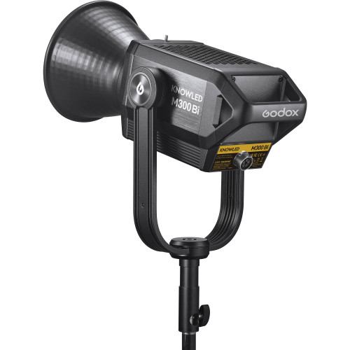 Светодиодный осветитель Godox Knowled M300Bi - фото3