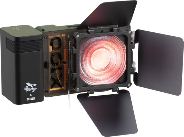 Моноблок Zhiyun MOLUS X100 RGB Pro - фото4