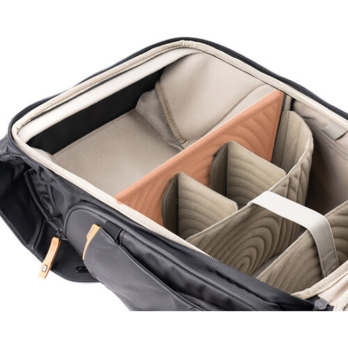 Рюкзак PGYTECH OneGo 2 Backpack 20L, Sand Khaki (P-CB-202) - фото4